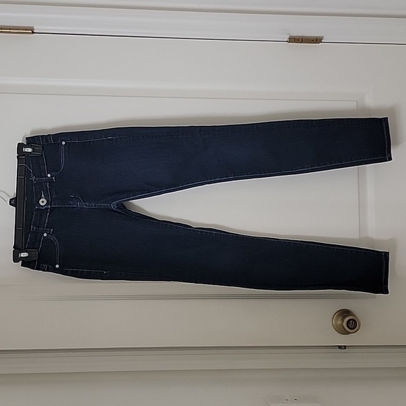 Blank NYC Size 24 Dark Wash Skinny Jeans.  Excellent Used Condition - Picture 10 of 13